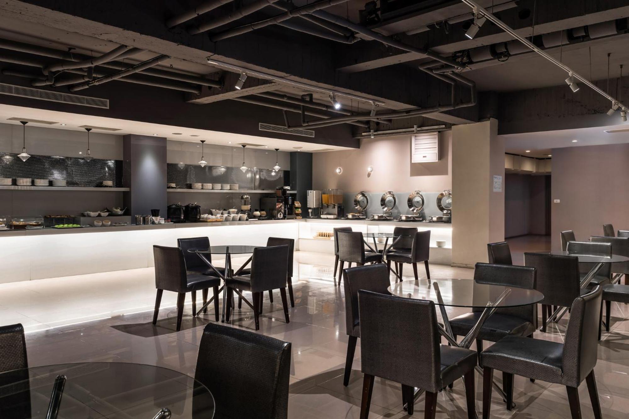 The Riverside Hotel Esthetics Гаосюн Экстерьер фото