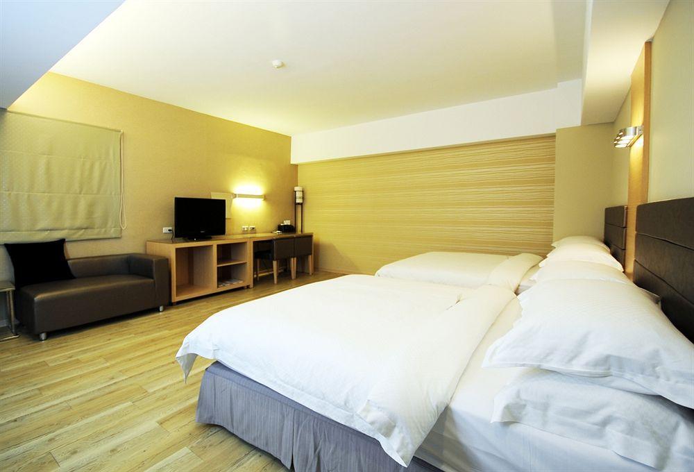 The Riverside Hotel Esthetics Гаосюн Экстерьер фото