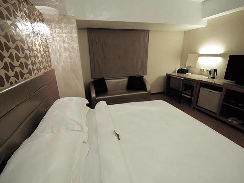 The Riverside Hotel Esthetics Гаосюн Экстерьер фото